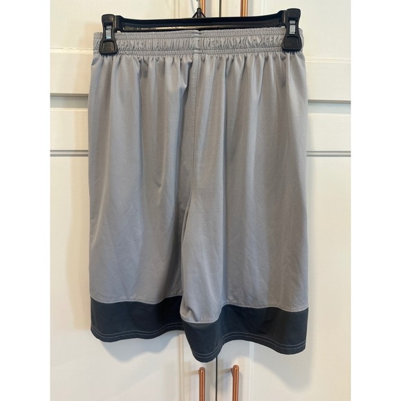 Under Armour Men's Gray Athletic Shorts Size S/P Loose Fit Gym Workout - Picture 4 of 6